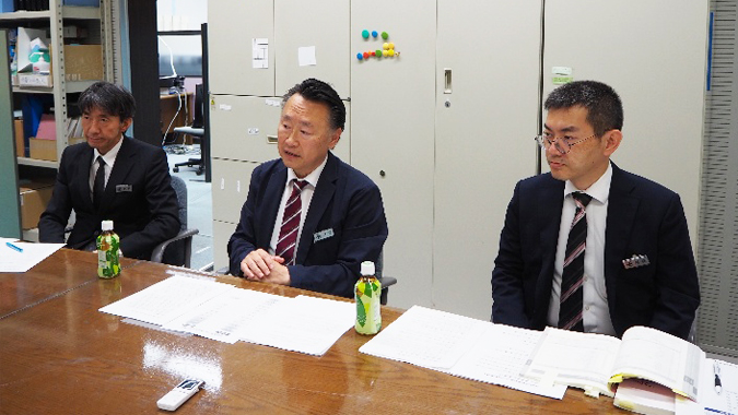 大阪芸術大学でのインタビュー様子