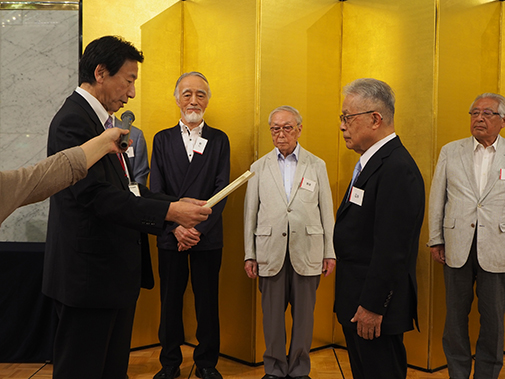 ２０周年記念表彰　石井正彦　前理事長