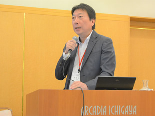解説をする伊藤敏弘事務局長